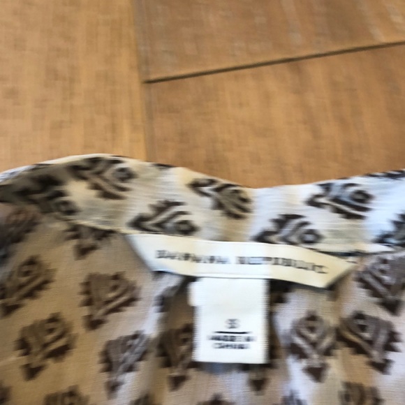 Banana Republic Sheer Short-sleeve Button Shirt - Picture 3 of 4